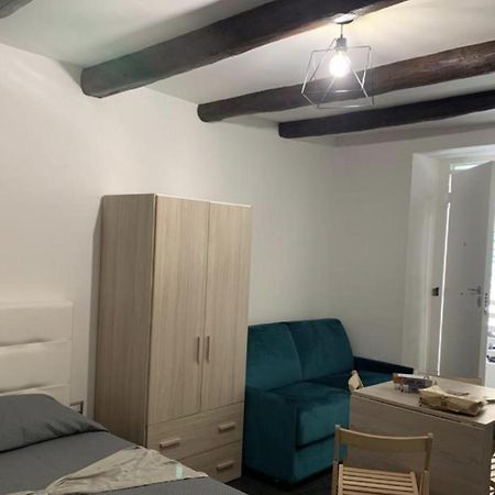 나폴리 Viky House Chiaia 아파트 외부 사진