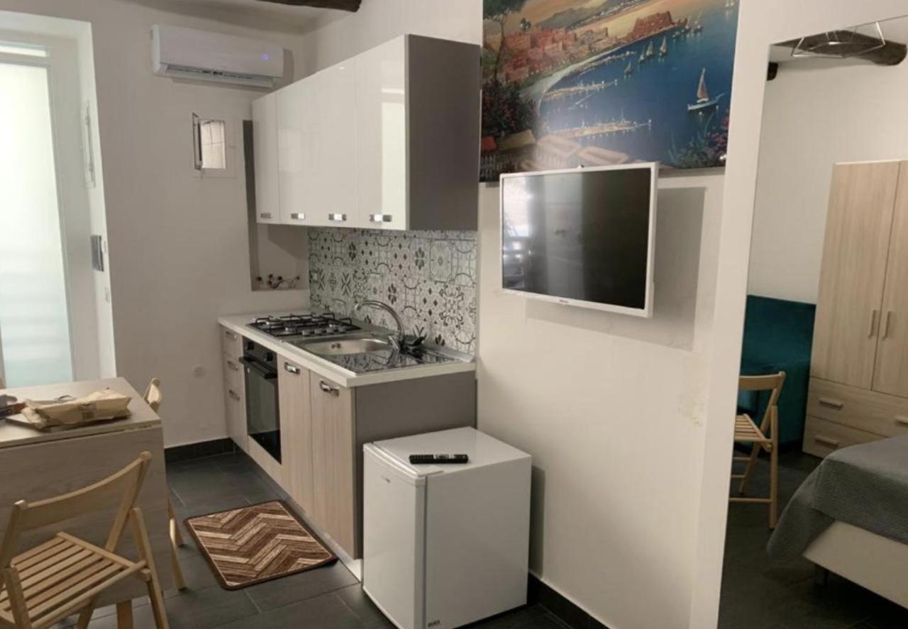 나폴리 Viky House Chiaia 아파트 외부 사진